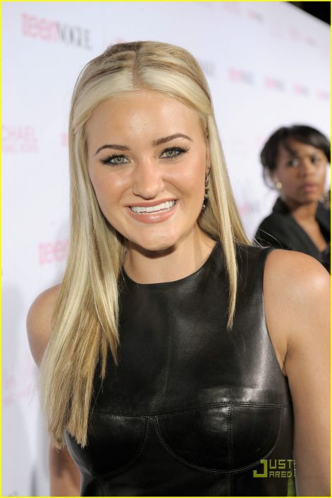 aj-michalka-carissa-capobianco-teen-vogue-02.jpg