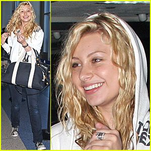 aly-michalka-lax.jpg