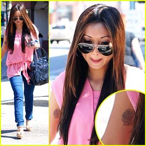 brenda-song-rose-tattoo.jpg