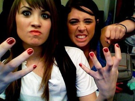 demi-lovato-demi-lovato-4031087-500-375.jpg