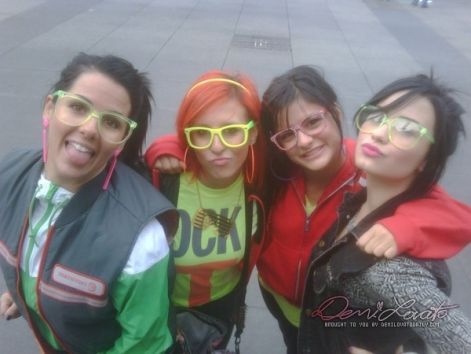 demi-s-personal-pictures-demi-lovato-8670596-600-450.jpg