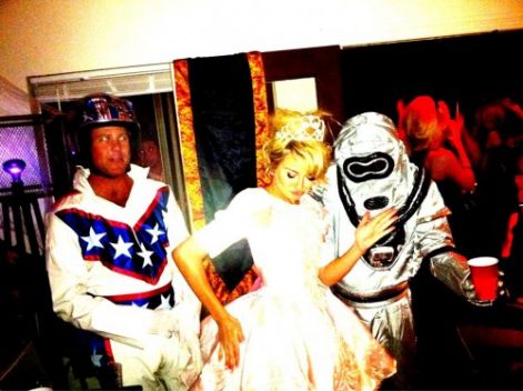halloween-2010-3-chelsea-staub-.jpg