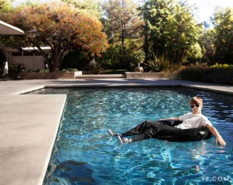 justin-bieber-vanity-fair-cover-february-2011-2-500x398.jpg