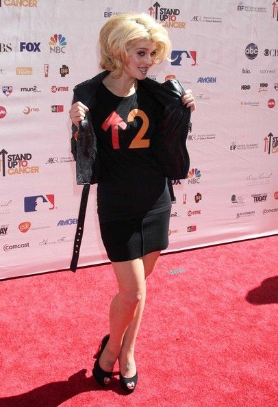 kellyosbourne2010standupcancerivgaqklhzkyl.jpg