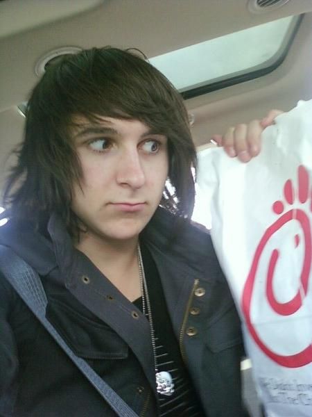 mitchel-musso_org_twitter_00.jpg