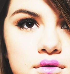 selena-gomez-tickets.png
